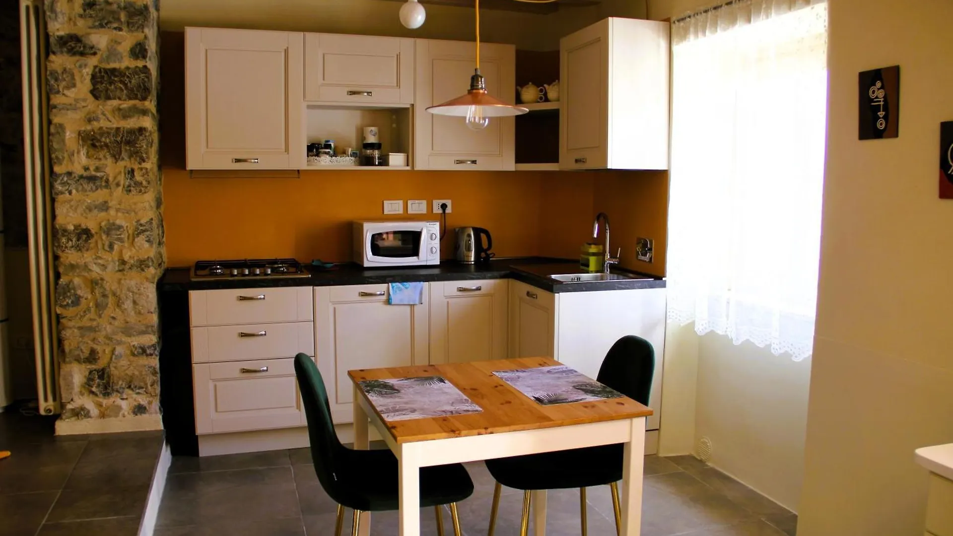 La Casa Del Sole A Cosy Nest In Lunigiana, Tuscany Giucano Apartment